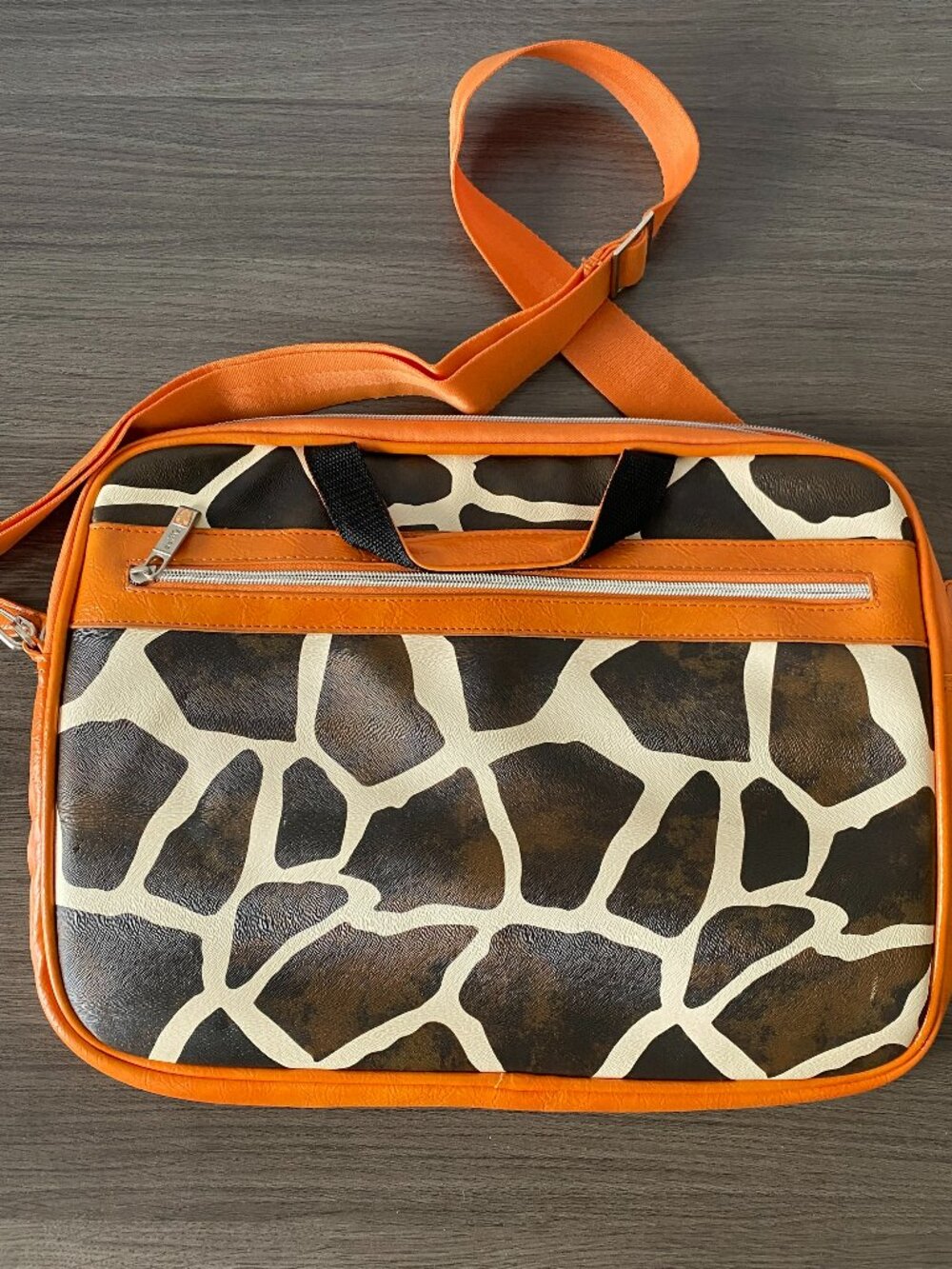 Swiss Mobility Giraffe Pattern Laptop Bag